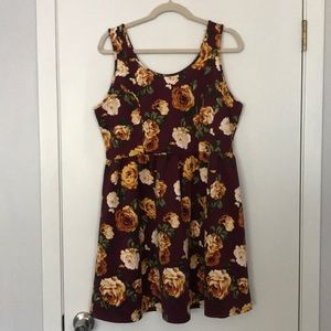 Plus floral dress.